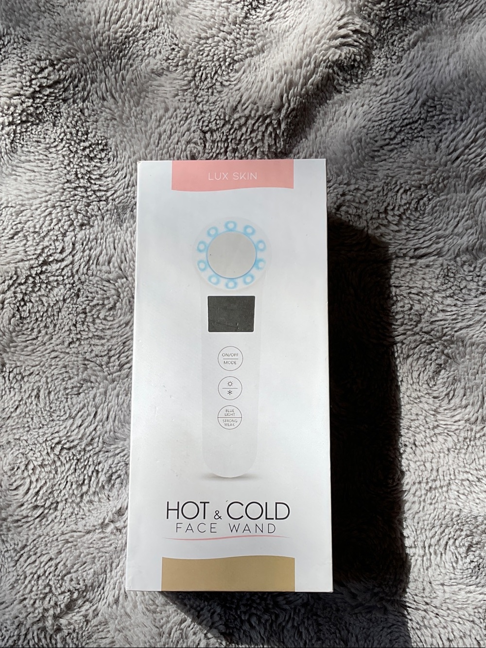 Hot & Cold Face Wand - White